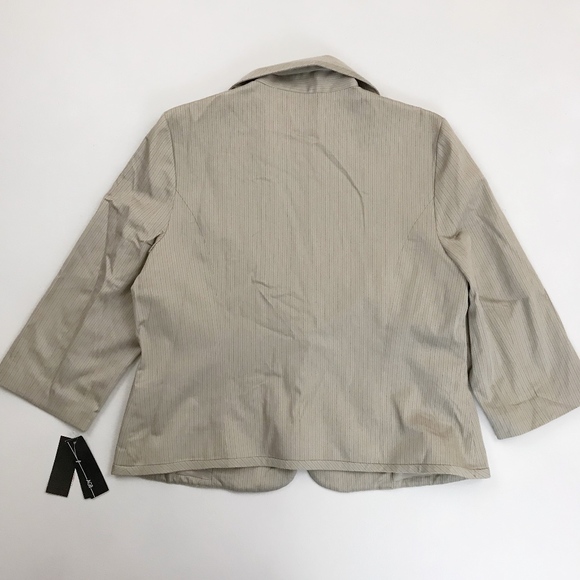 AGB Pinstripe Blazer - Picture 7 of 7